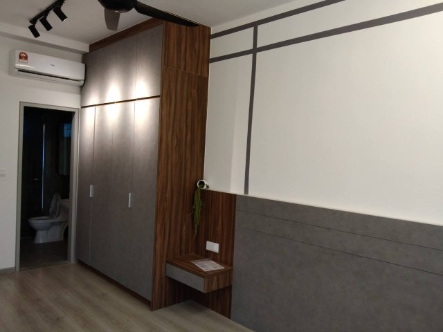 Photo 4 of 7