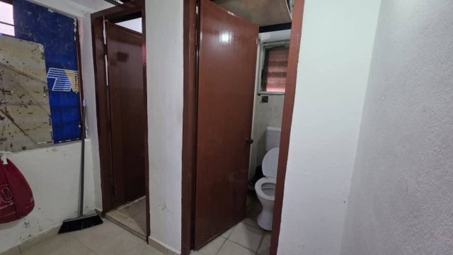 Photo 6 of 6