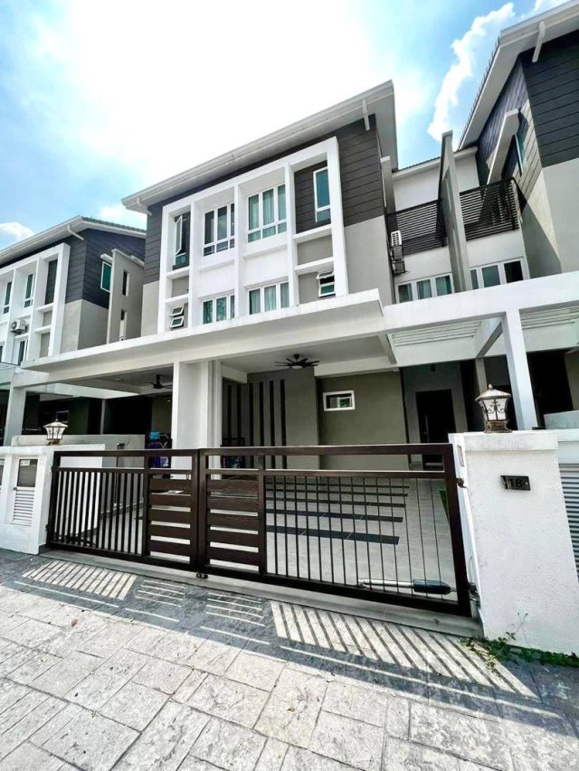 Photo 6 of 6